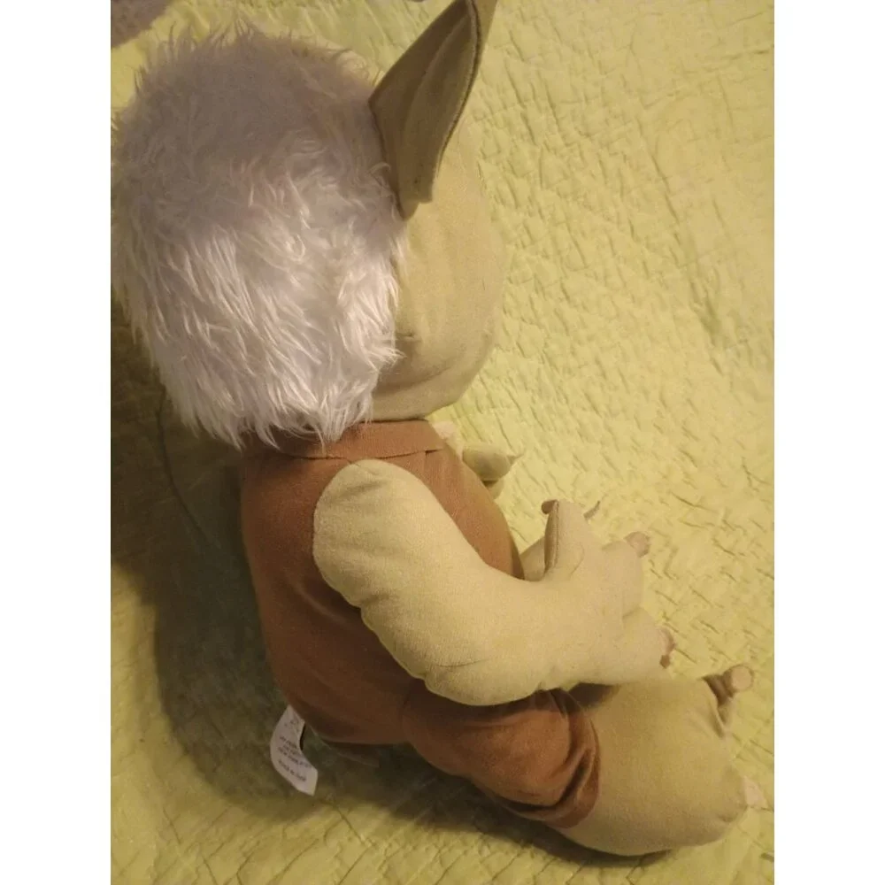 Yoda Disney Star Wars Plush 18 Inches New‎ Cuddle Bed Pillow